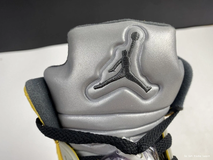  454783-701 Jordan Tokyo  Air 1115